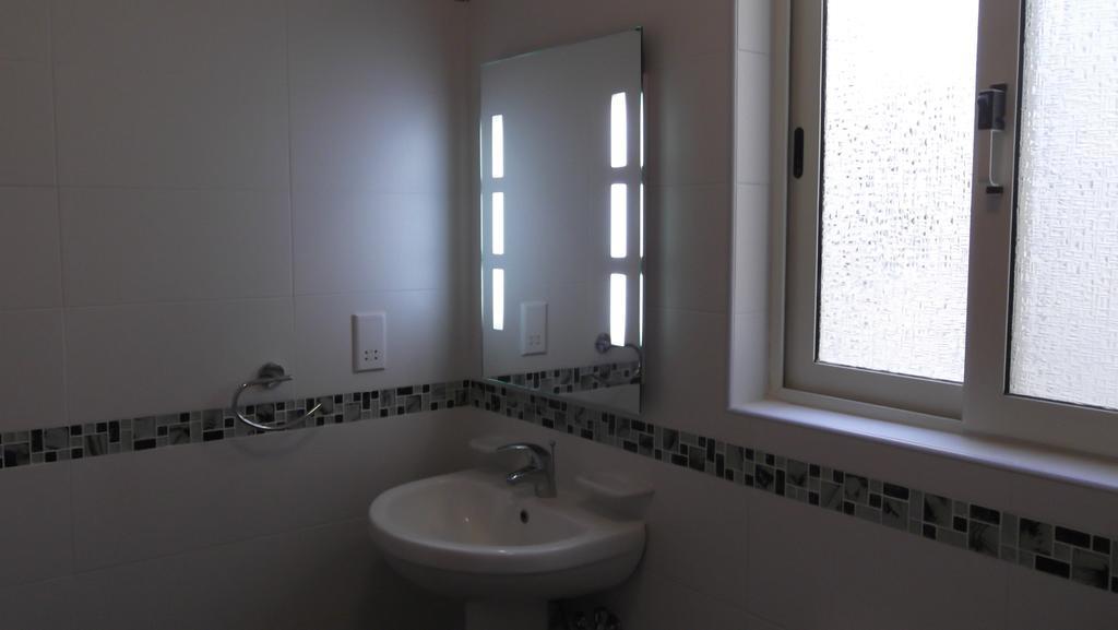 Hideaway Flats Daire Xlendi Oda fotoğraf