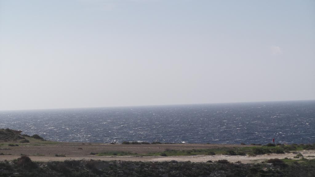 Hideaway Flats Daire Xlendi Oda fotoğraf