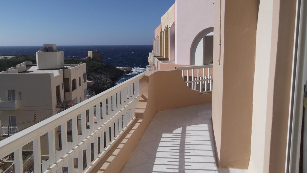 Hideaway Flats Daire Xlendi Oda fotoğraf